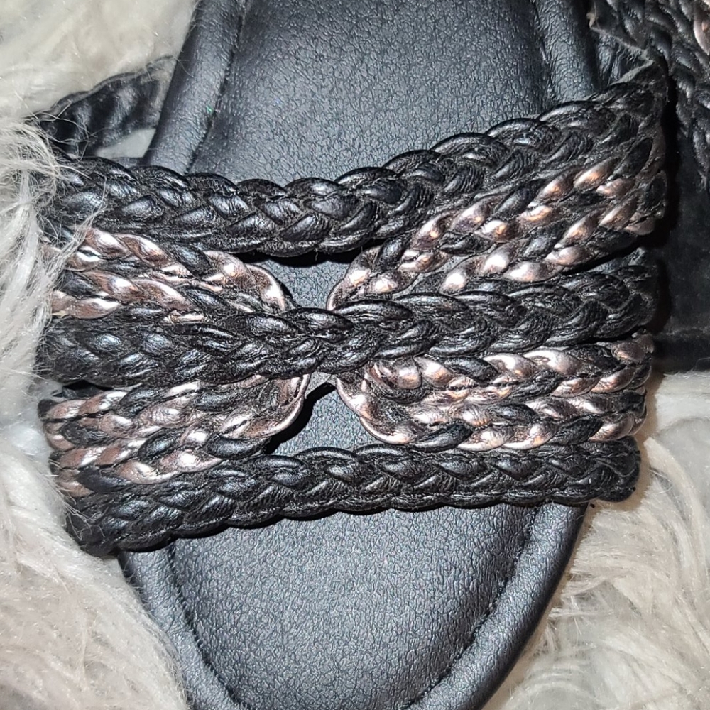 Sandals - Picture 2 of 4